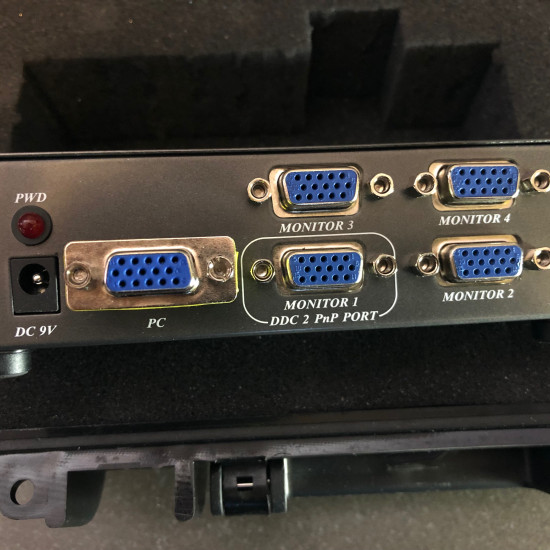 VGA Splitter - 4 port